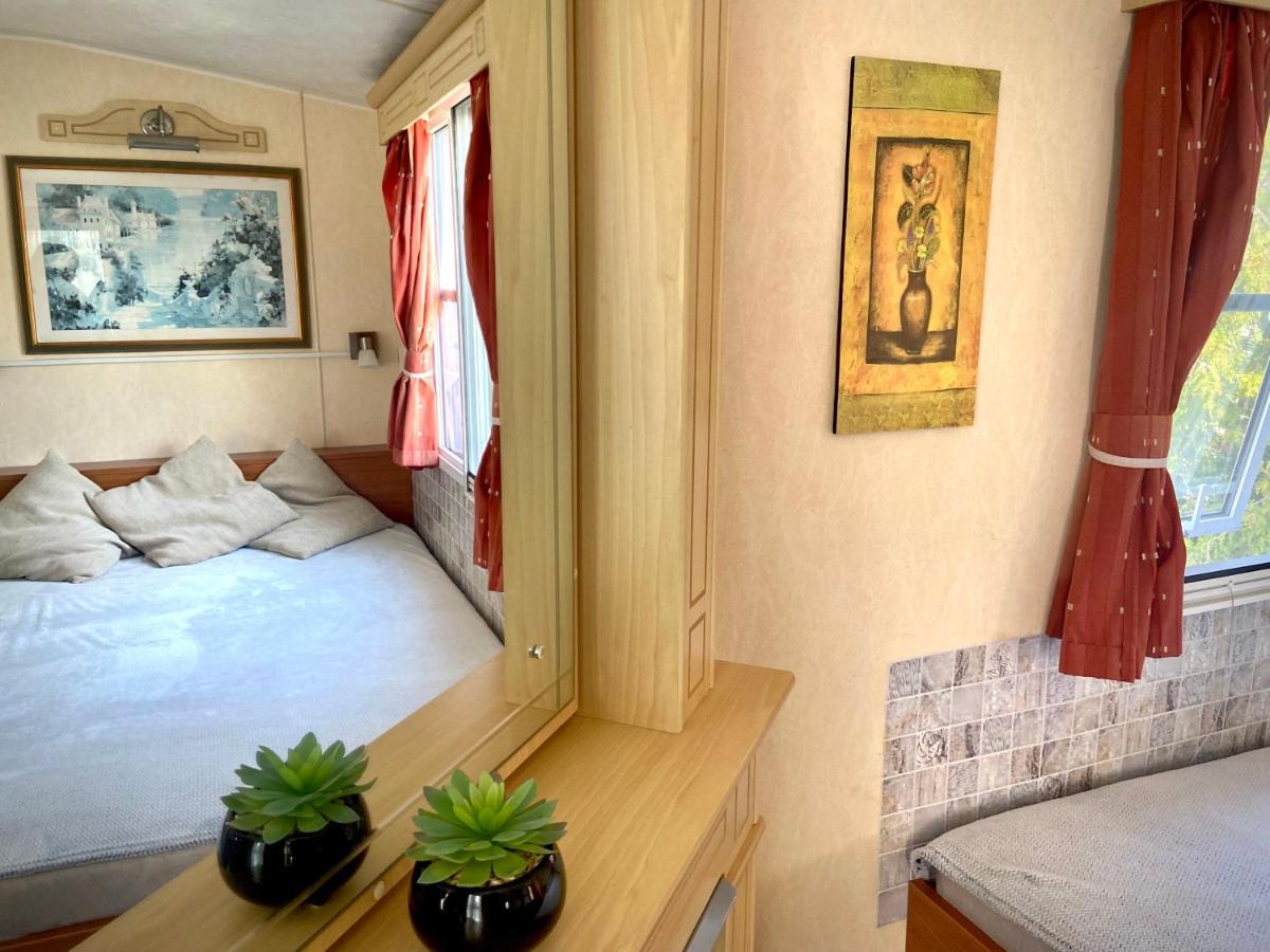 Apartmán Kisvakond Vendeghaz Jeno Exteriér fotografie